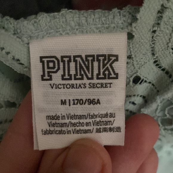 Too small - Picture 3 of 3